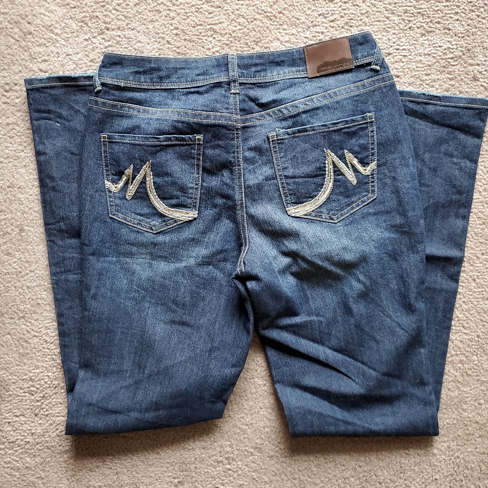 Maurices Slim Boot Cut Jeans - Picture 3 of 4